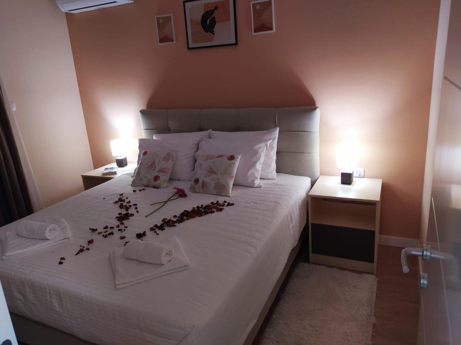 Pine 1 Apartment In The Center Trebinje Buitenkant foto